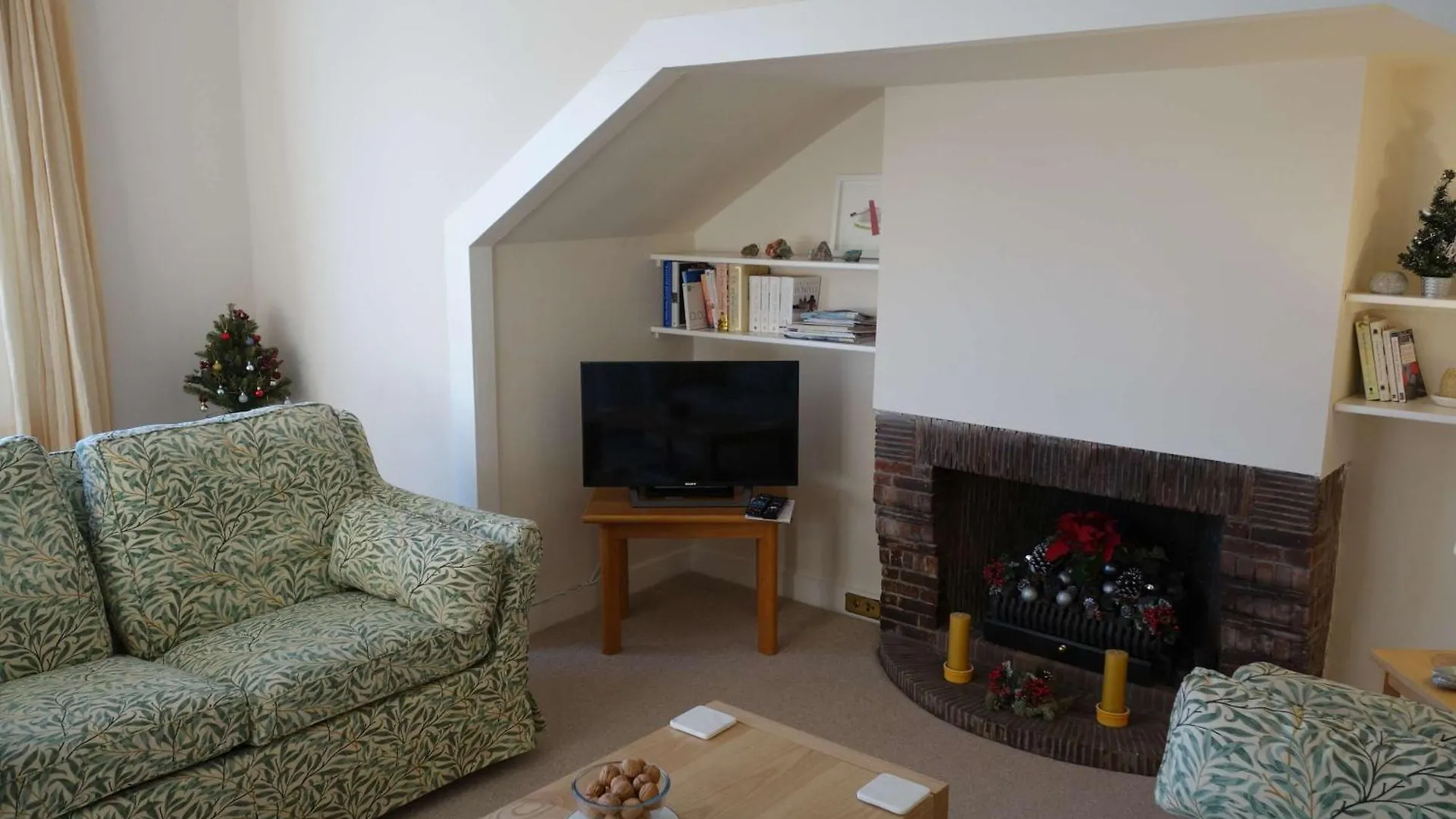 Sophisticated Edinburgh Apartment In City Centre